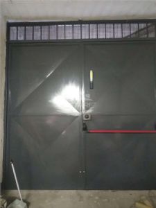 BEINASCO IN VENDITA MAGAZZINO/BOX