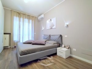 QUADRILOCALE CON BOX AUTO INCLUSO NEL PREZZO !