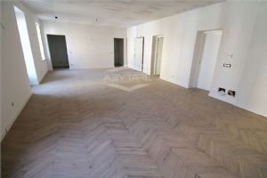 VILLAFRANCA PIEMONTE QUADRILOCALE COMPLETAMENTE RISTRUTTURATO CL A4