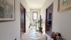 Porzione di casa su due livelli, in bifamiliare