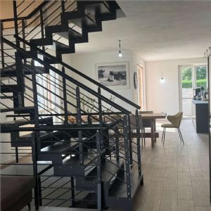 ASTI PALUCCO PORZIONE DI VILLA BIFAMILIARE CON PISCINA