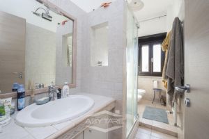 VIA TRIPOLI - BILOCALE CON ARREDO VOLENDO INCLUSO ...