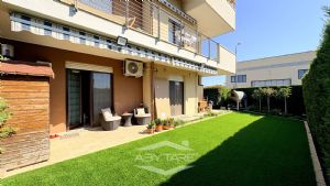 Quadrilocale con giardino in vendita a Carignano