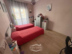 TRILOCALE COMPLETAMENTE RISTRUTTURATO IN PICCOLA PALAZZINA