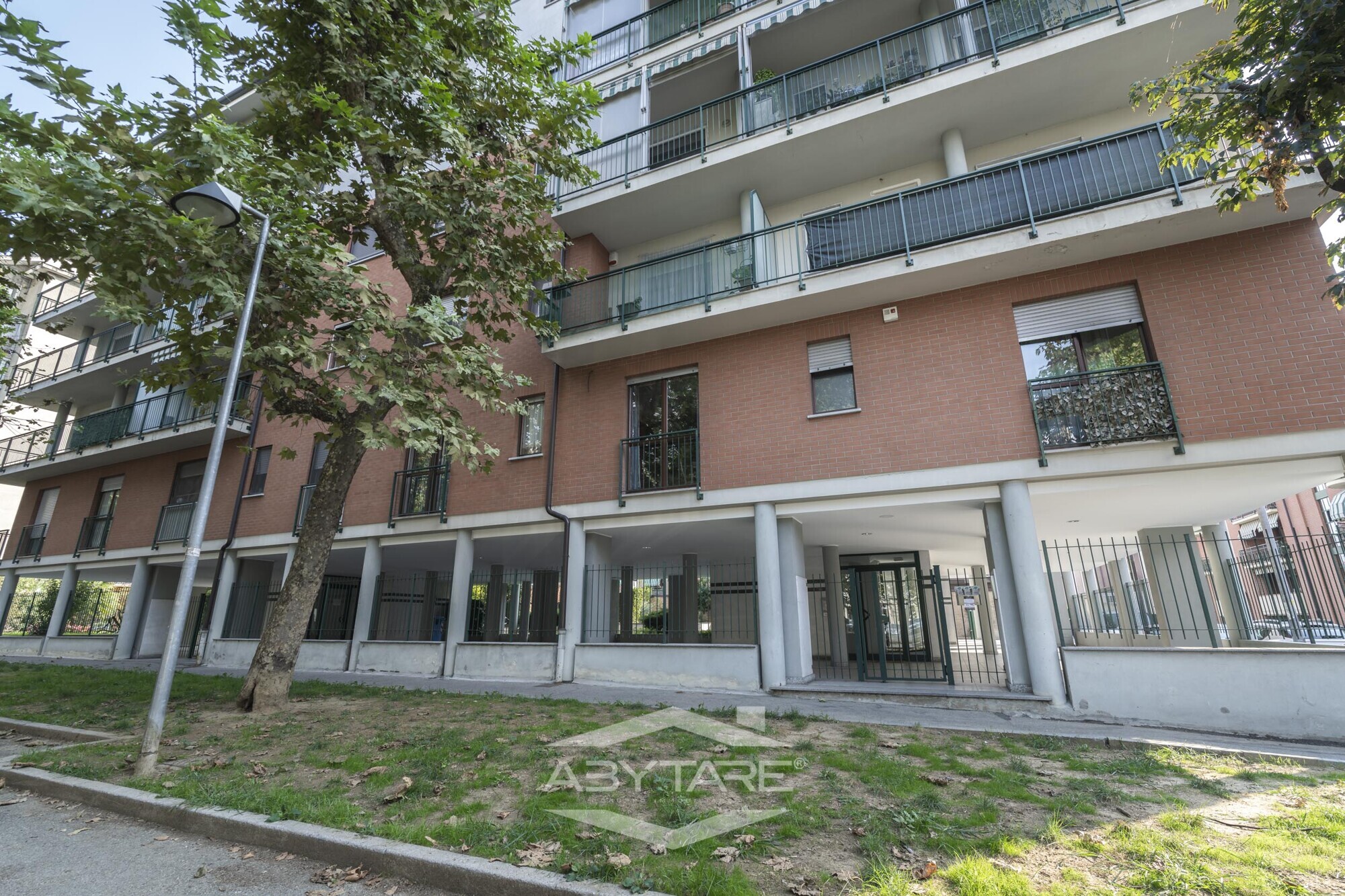 4 locali vendita Moncalieri Corso Dante 5/Bis