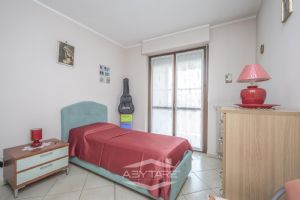 4 locali vendita Moncalieri Corso Dante 5/Bis