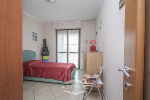 4 locali vendita Moncalieri Corso Dante 5/Bis