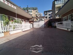 LOFT CON POSTO AUTO