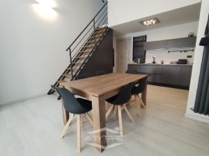 LOFT CON POSTO AUTO