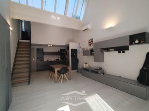 LOFT CON POSTO AUTO