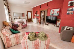 PIOSSASCO IN VENDITA CASA INDIPENDENTE BI/UNIFAMILIARE