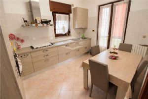 PIOSSASCO IN VENDITA CASA INDIPENDENTE BI/UNIFAMILIARE