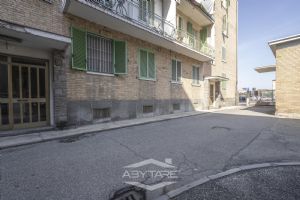 3 locali ristrutturato a nuovo - fronte palazzo regione Piemonte