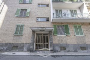 3 locali ristrutturato a nuovo - fronte palazzo regione Piemonte