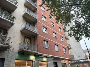 TRILOCALE PER STUDENTI ADIACENTE CAMPUS EINAUDI