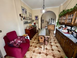 Appartamento con ampio terrazzo privato