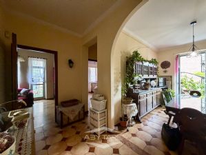 Appartamento con ampio terrazzo privato