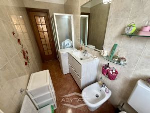 Appartamento con ampio terrazzo privato