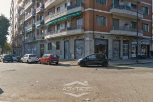 Negozio 4 vetrine Torino, Corso Caio Plinio