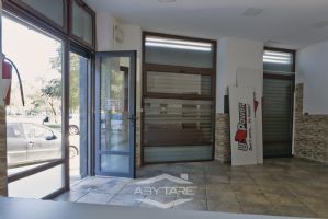 Negozio 4 vetrine Torino, Corso Caio Plinio